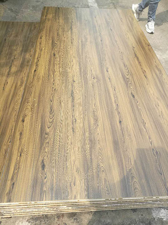 2 實木多層家具板.jpg